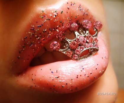 красивые губы!