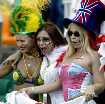 ФУТБОЛЬНЫЕ ФАНАТКИ