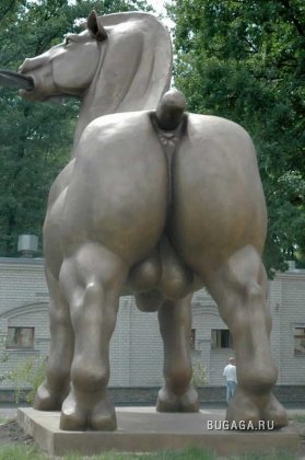 Удивительные памятники России