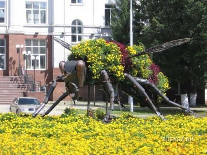 Удивительные памятники России