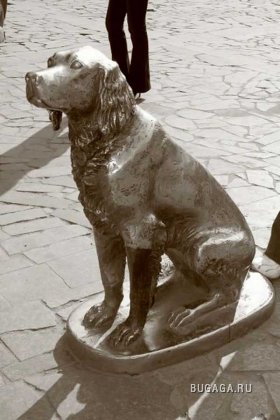 Удивительные памятники России