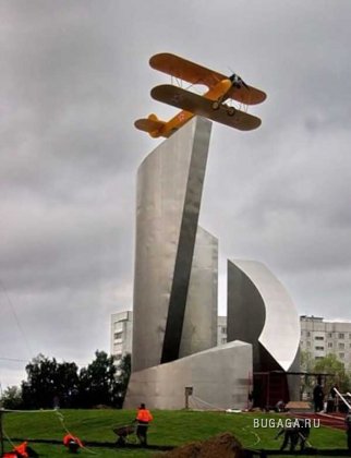 Удивительные памятники России