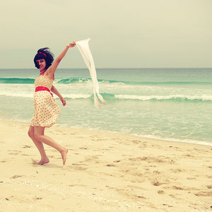 Красивые девушки на пляже Красивые девушки на пляже