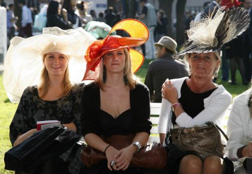 Веселые шляпы