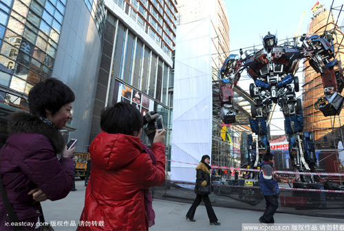 Оптимус Прайм - новый предмет поклонения китайцев