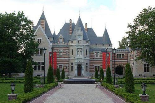 Во Франции открыли дом, простоявший запертым 100 лет