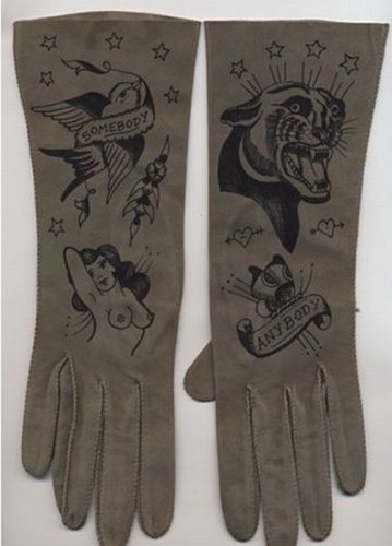 Необычные перчатки