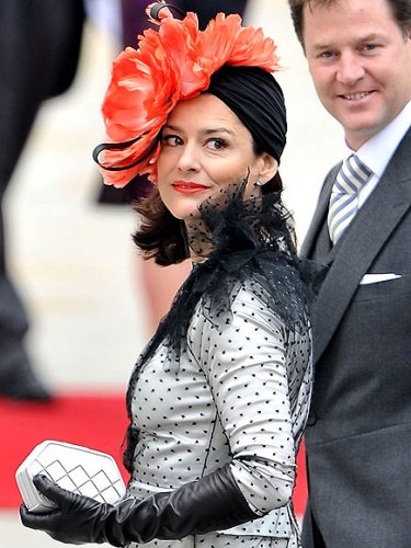 Самые экстравагантные шляпки Королевской свадьбы