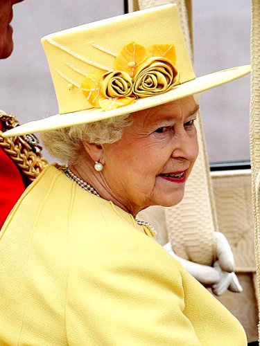 Самые экстравагантные шляпки Королевской свадьбы