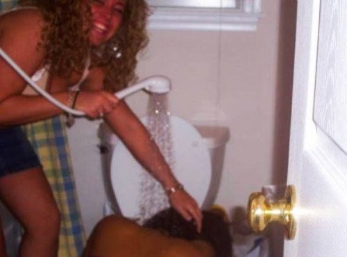 Девушки на вечеринках