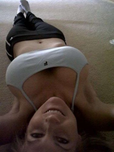 Девушки с красивым бюстом