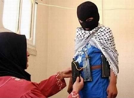 Странные детские костюмы (7 шт)