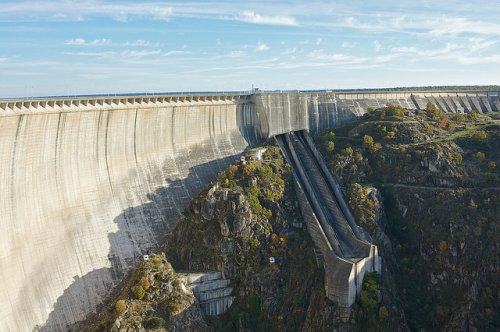 ����� ������������� ����� ����