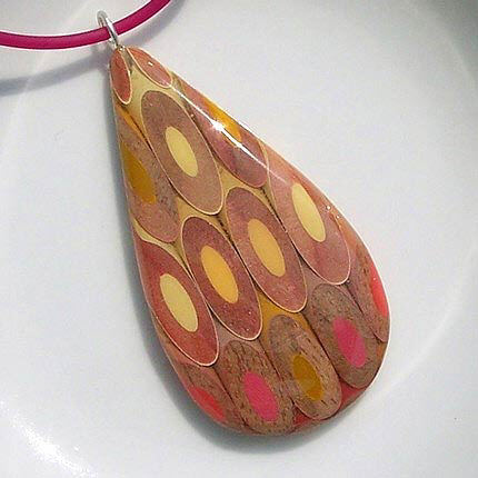 Прикольные украшения из карандашей Прикольные украшения из карандашей