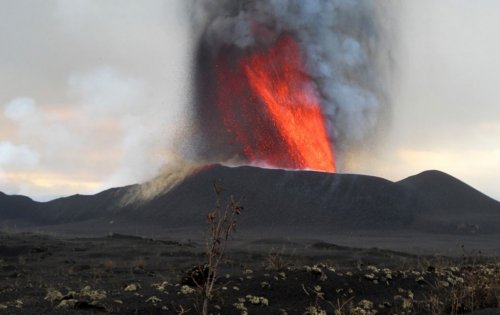 Вулканическая активность в 2011 году