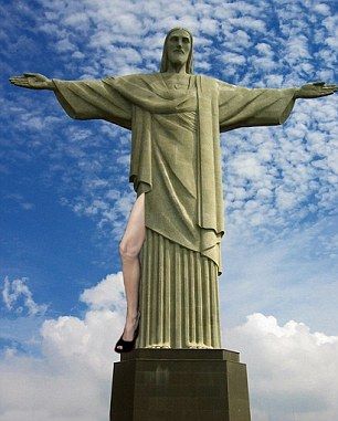 Фотожаба: Нога Анджелины Джоли Фотожаба: Нога Анджелины Джоли