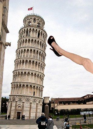 Фотожаба: Нога Анджелины Джоли Фотожаба: Нога Анджелины Джоли