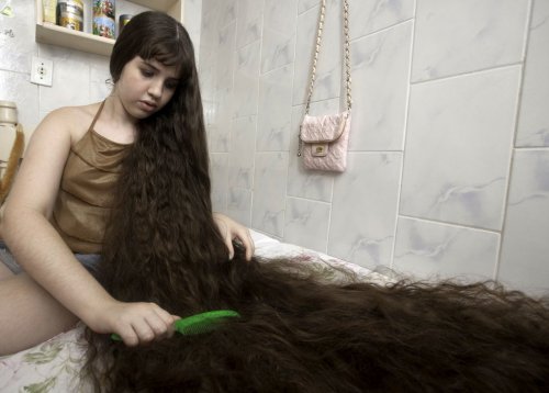 12-летняя “Рапунцель” продаст косу ради ...