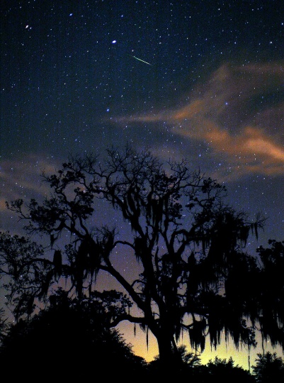 Удивительные метеоритные ливни Удивительные метеоритные ливни