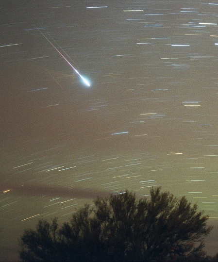 Удивительные метеоритные ливни Удивительные метеоритные ливни