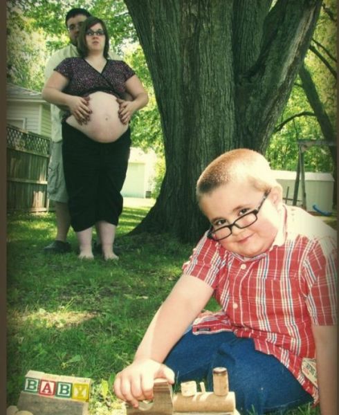 Странные снимки беременных девушек Странные снимки беременных девушек