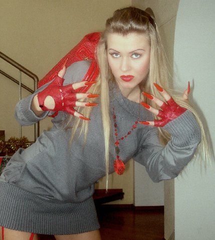 "Гламурные" девушки из социальных сетей