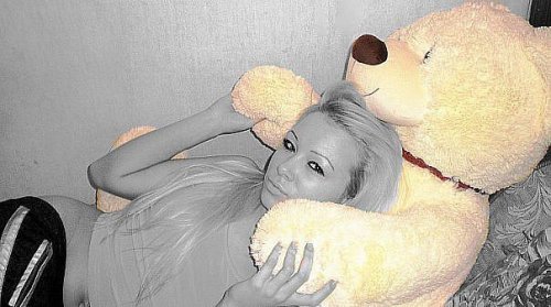 "Гламурные" девушки из социальных сетей