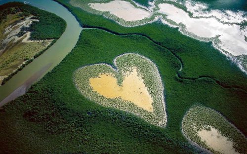 Топ-10: самые красивые места на Земле в форме сердца