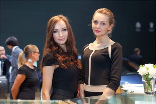 Девушки на Московском автосалоне