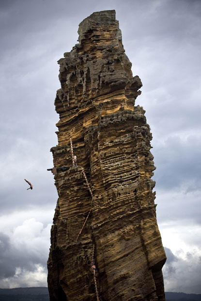 Соревнования по экстремальным прыжкам Red Bull Cliff Diving 2012 Соревнования по экстремальным прыжкам Red Bull Cliff Diving 2012