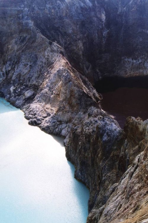 Келимуту – трёхцветные озёра в Индонезии