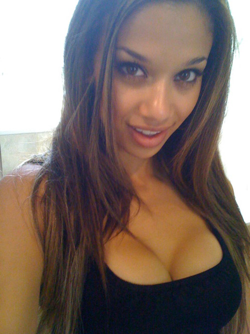 Сексуальные девушки из соцсетей (39 фото) Сексуальные девушки из соцсетей (39 фото)