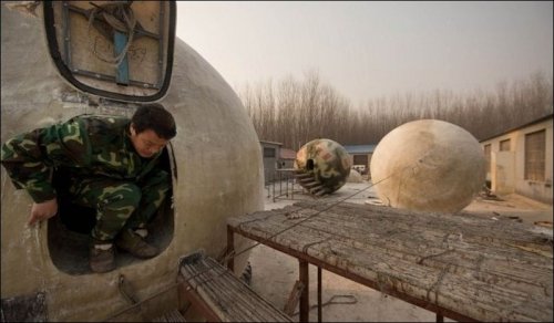 В Китае построили спасательные шары, в которых можно пережить Конец Света