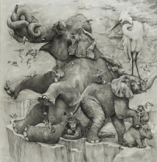Триптих Слоны Адонны Карэ, полностью выполненный карандашом