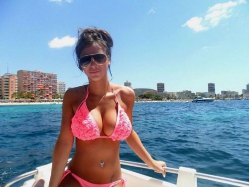 Сексуальные девушки в бикини (45 фото)