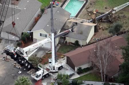 9 Домов, которые были раскурочены невероятными объектами