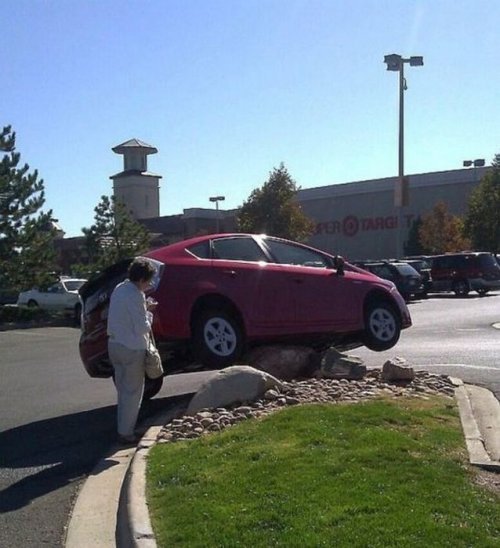 Когда дамы за рулём (31 фото) Когда дамы за рулём (31 фото)