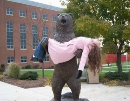 Прикольные фотографии с памятниками (13 шт) Прикольные фотографии с памятниками (13 шт)