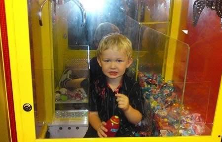 8 Постыдных фотографий людей, которые застряли 8 Постыдных фотографий людей, которые застряли