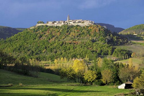 15 Прекрасных городов и деревень на вершинах холмов