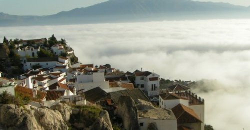 15 Прекрасных городов и деревень на вершинах холмов