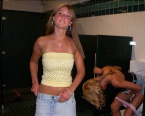 Пьяные девушки на вечеринках (36 фото)