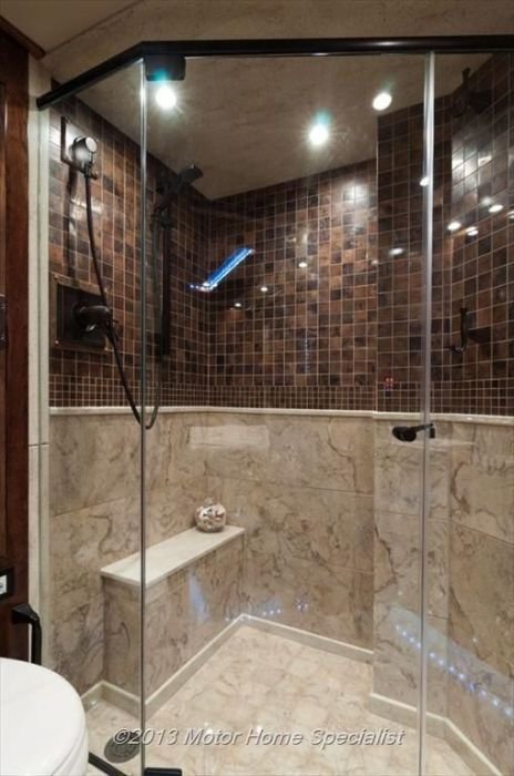 Роскошный дом на колёсах "Оазис" (33 фото) Роскошный дом на колёсах "Оазис" (33 фото)