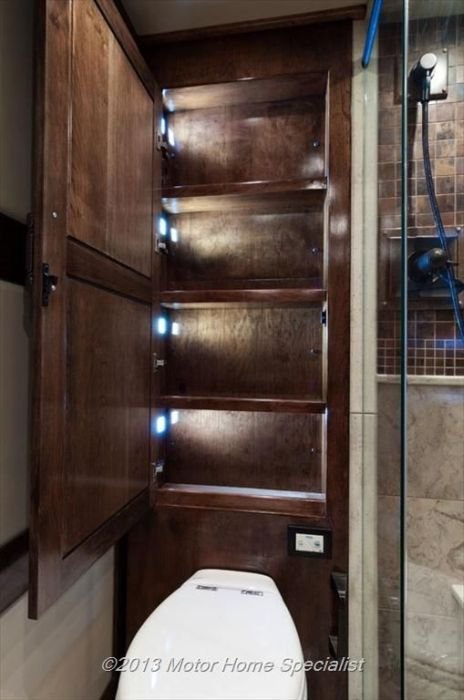 Роскошный дом на колёсах "Оазис" (33 фото) Роскошный дом на колёсах "Оазис" (33 фото)