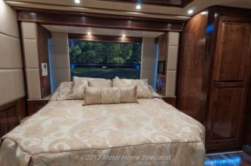 Роскошный дом на колёсах "Оазис" (33 фото)