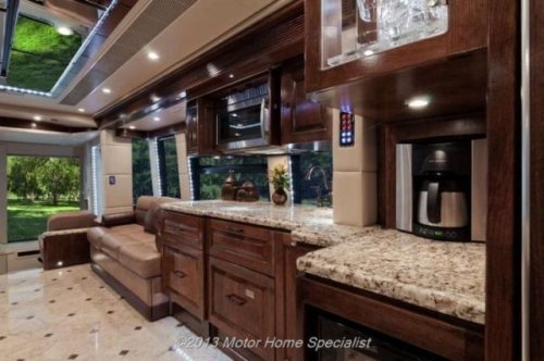 Роскошный дом на колёсах "Оазис" (33 фото)