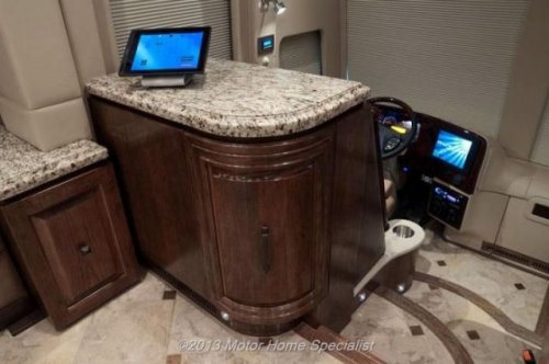 Роскошный дом на колёсах "Оазис" (33 фото)