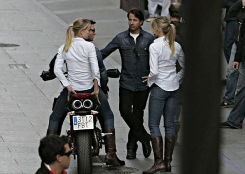 Известные актёры и их неизвестные дублёры (20 фото)