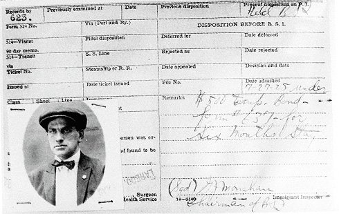 Знаменитые личности и их паспорта (19 фото) Знаменитые личности и их паспорта (19 фото)