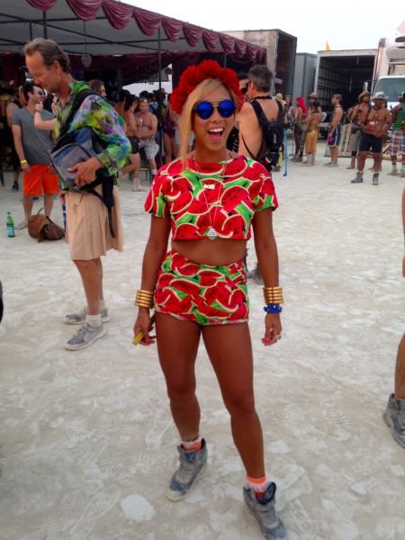 Участницы и участники фестиваля Burning Man (36 фото) Участницы и участники фестиваля Burning Man (36 фото)